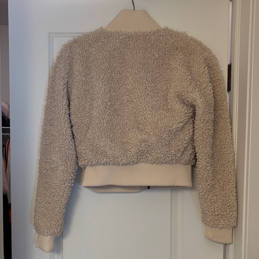 Express Woman’s Negin Mirsalehi Jacket Sz XS Women's Beige Sherpa Zip-Up Jacket - Picture 2 of 3